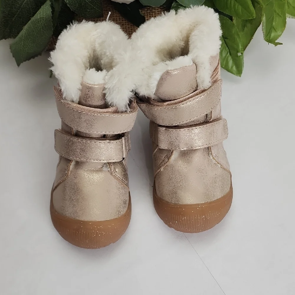 Kids Metallic Rose Gold Winter Boots with Faux Fur Lining